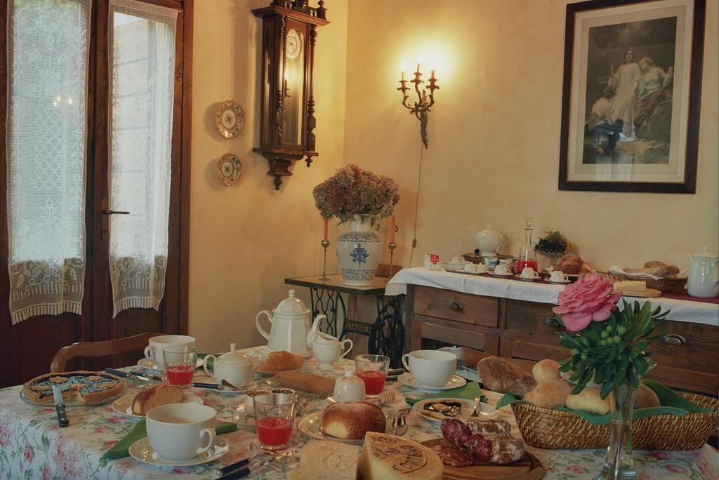 Casa Visnenza Bed & Breakfast Capo di Ponte Exterior photo