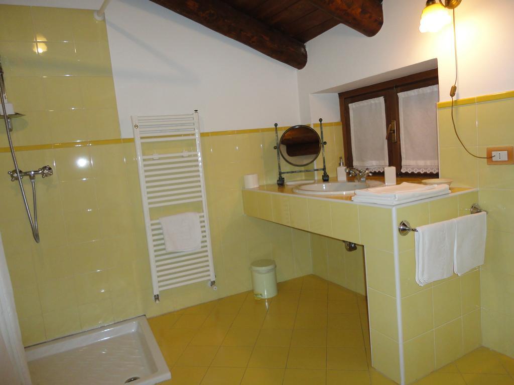Casa Visnenza Bed & Breakfast Capo di Ponte Room photo